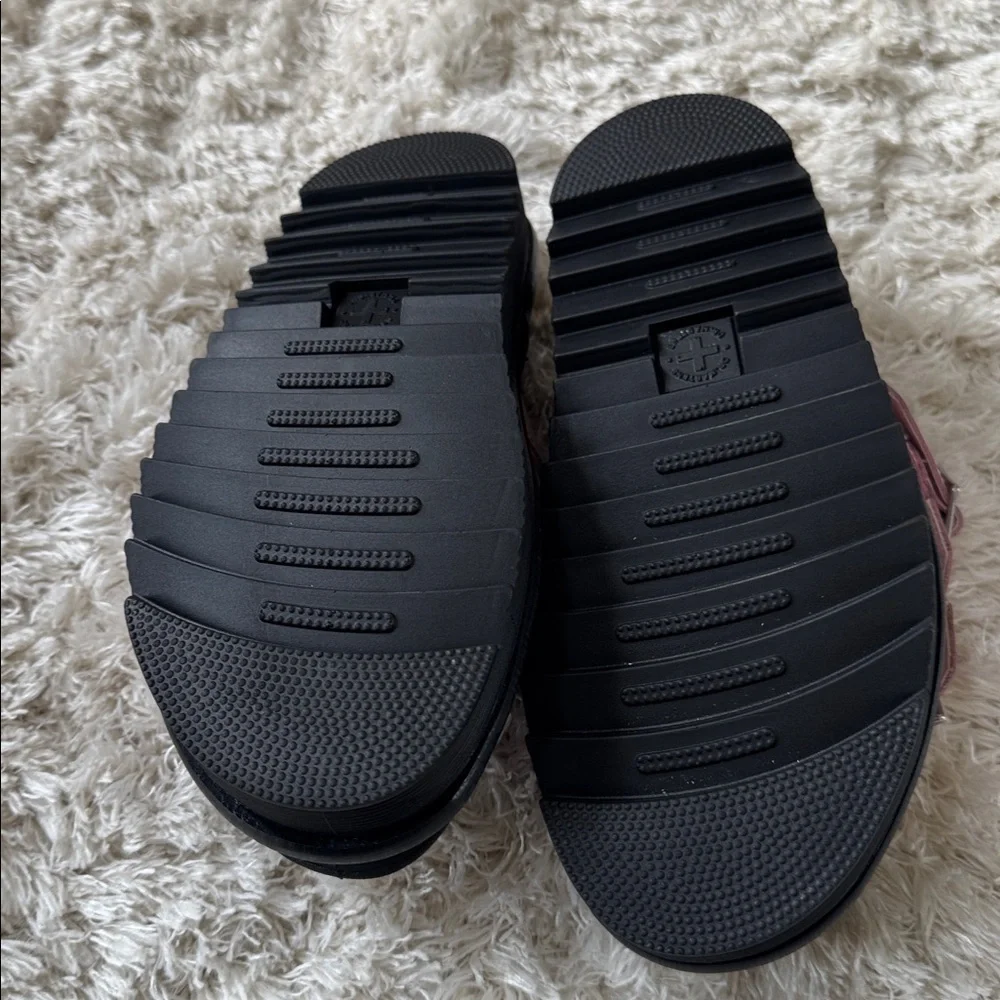 Doc Martens Pink Triple Strap Sandals size 6 -New - Picture 7 of 9